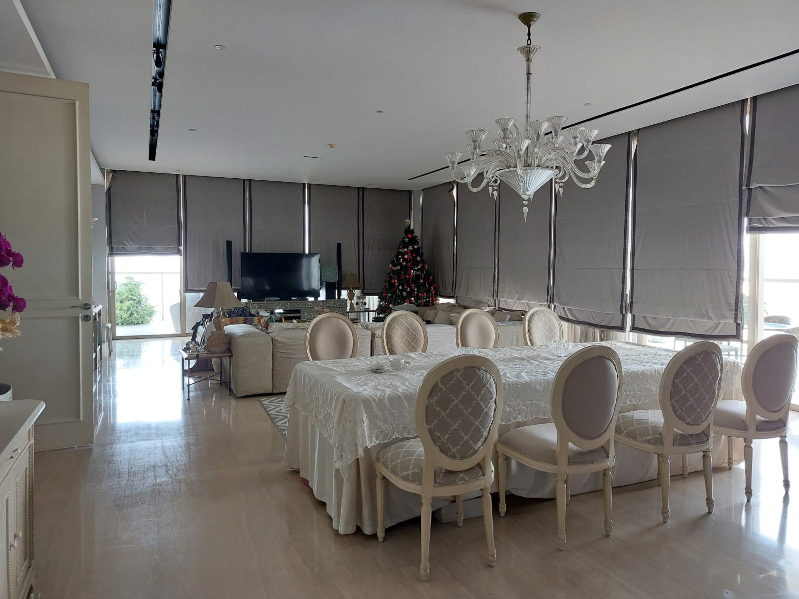 Dijual Apartemen THE RESIDENCES AT DHARMAWANGSA, JAKARTA SELATAN