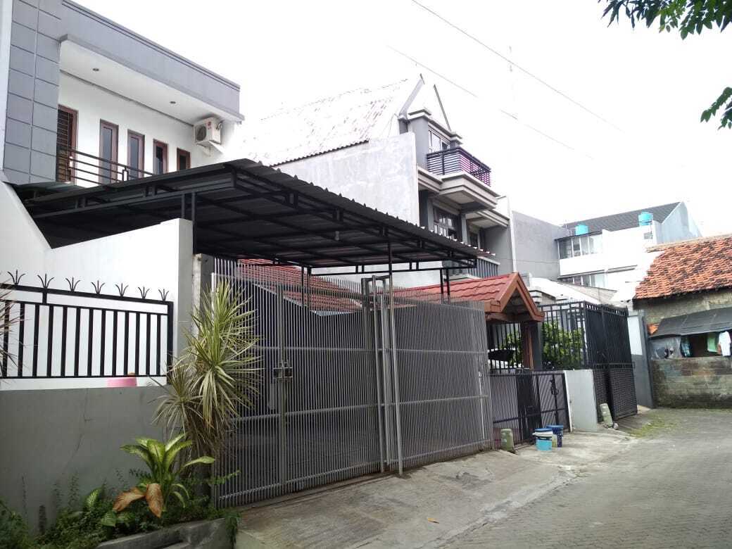 Dijual Rumah di Jl. Limas. Taman Kedoya Permai, Jakarta Barat