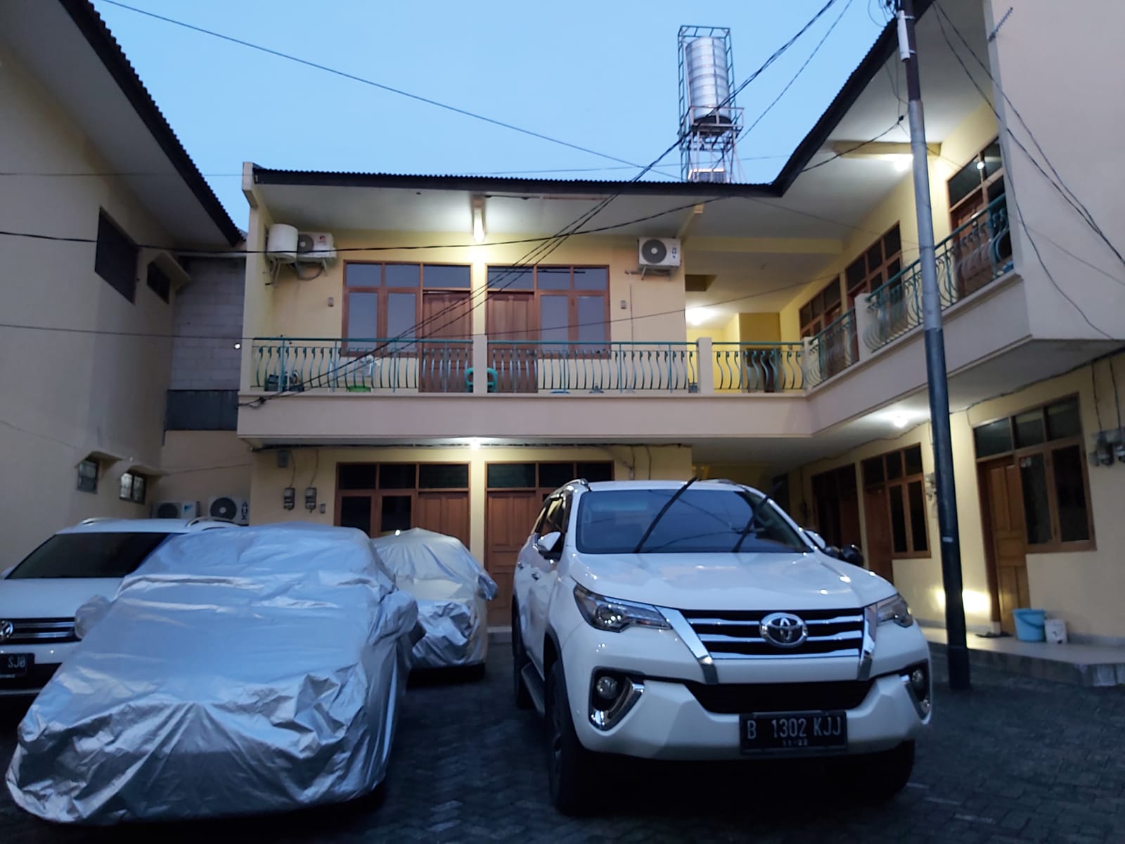 Dijual Rumah Kost di Jl. Karet Pedurenan, Karet Kuningan, JakSel