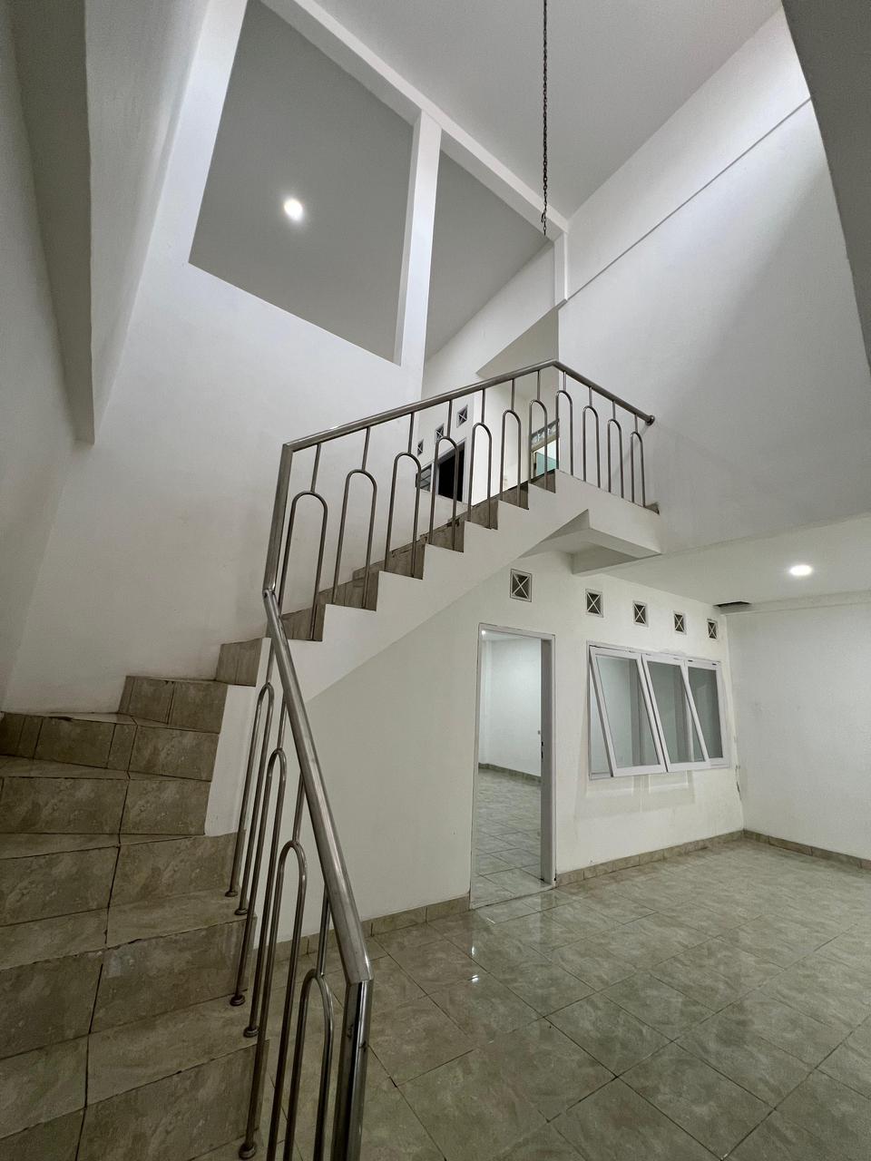 Jual rumah baru dan strategis di Markisa 4, Tanah Baru, Beji