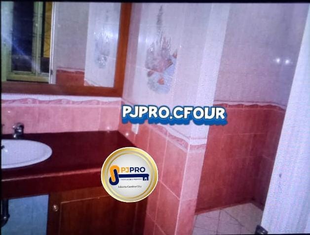 Dijual Rumah 2 Lantai di Cluster Bulevar Hijau Harapan Indah