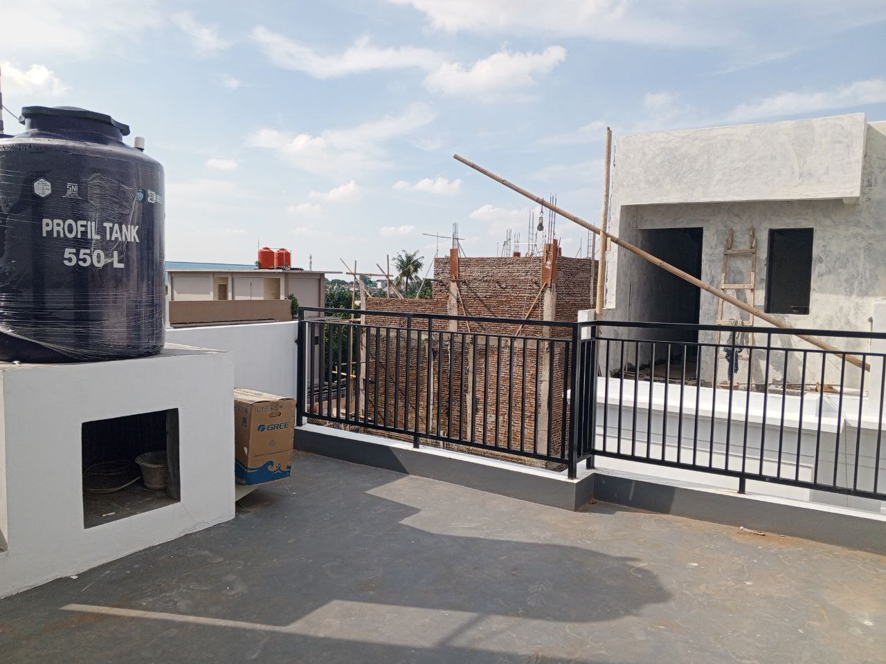 Rumah 2,5 LT Rooftop Jagakarsa Jakarta Selatan bisa KPR