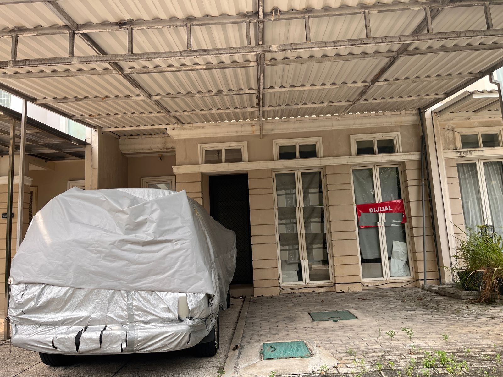 rumah dijual pakuwon city surabaya