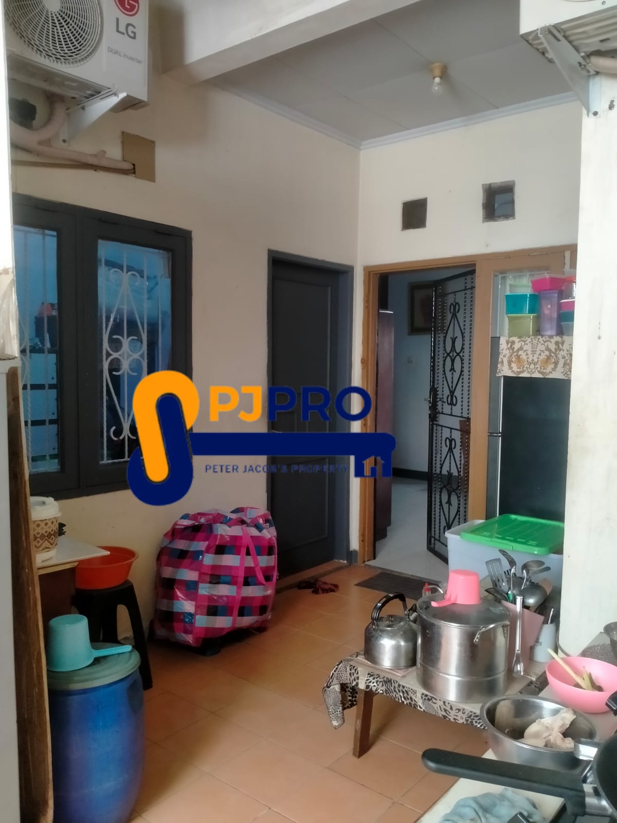 Dijual Rumah Bagus Modern di Harapan Indah Cluster Taman Sari