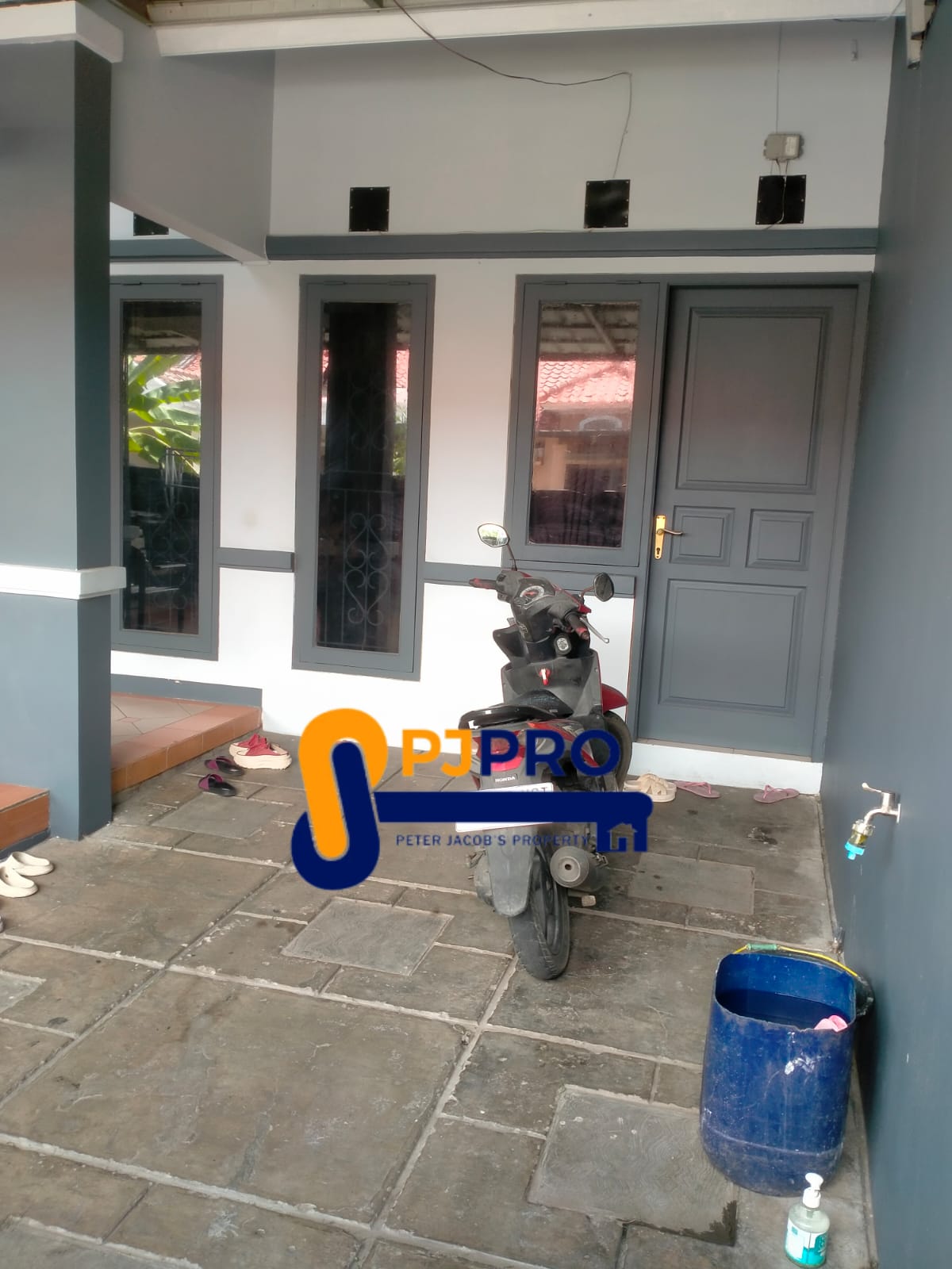 Dijual Rumah Bagus Modern di Harapan Indah Cluster Taman Sari