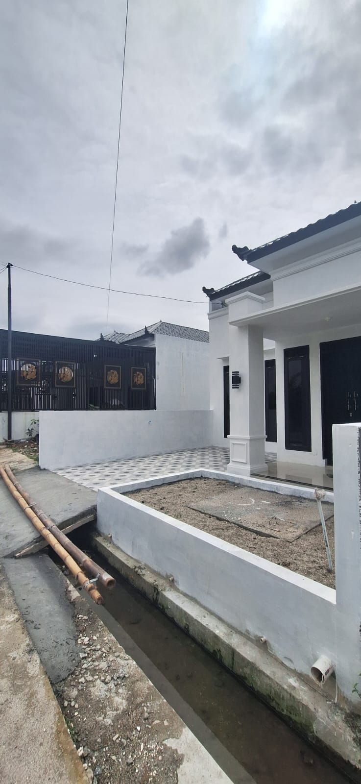 Rumah mewah disamping komplek Citraland pancing