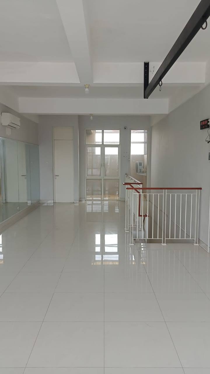 Disewakan Ruko Grand Pakuwon VICTORIA MAINSTREET Tandes Surabaya