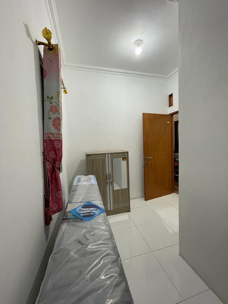 Rumah kos-kosan 2 LT strategis di Cipinang Jakarta Timur