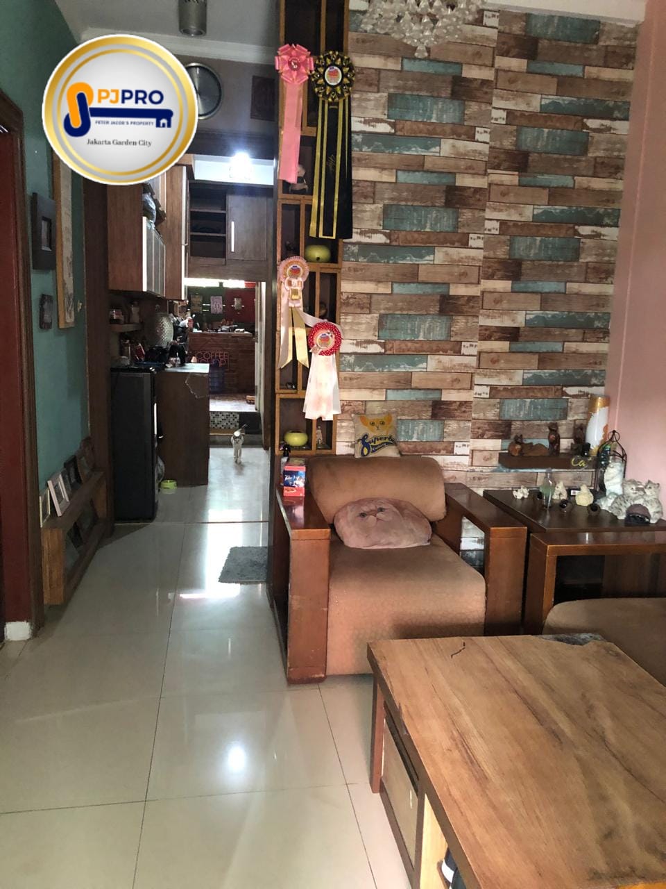 Dijual/Disewa Rumah Cocok untuk Kos-kosan di Taman Harapan Baru