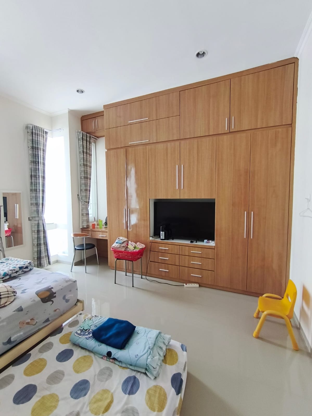 Rumah Mulyosari Mas Minimalis Bangunan Baru Semi Furnished