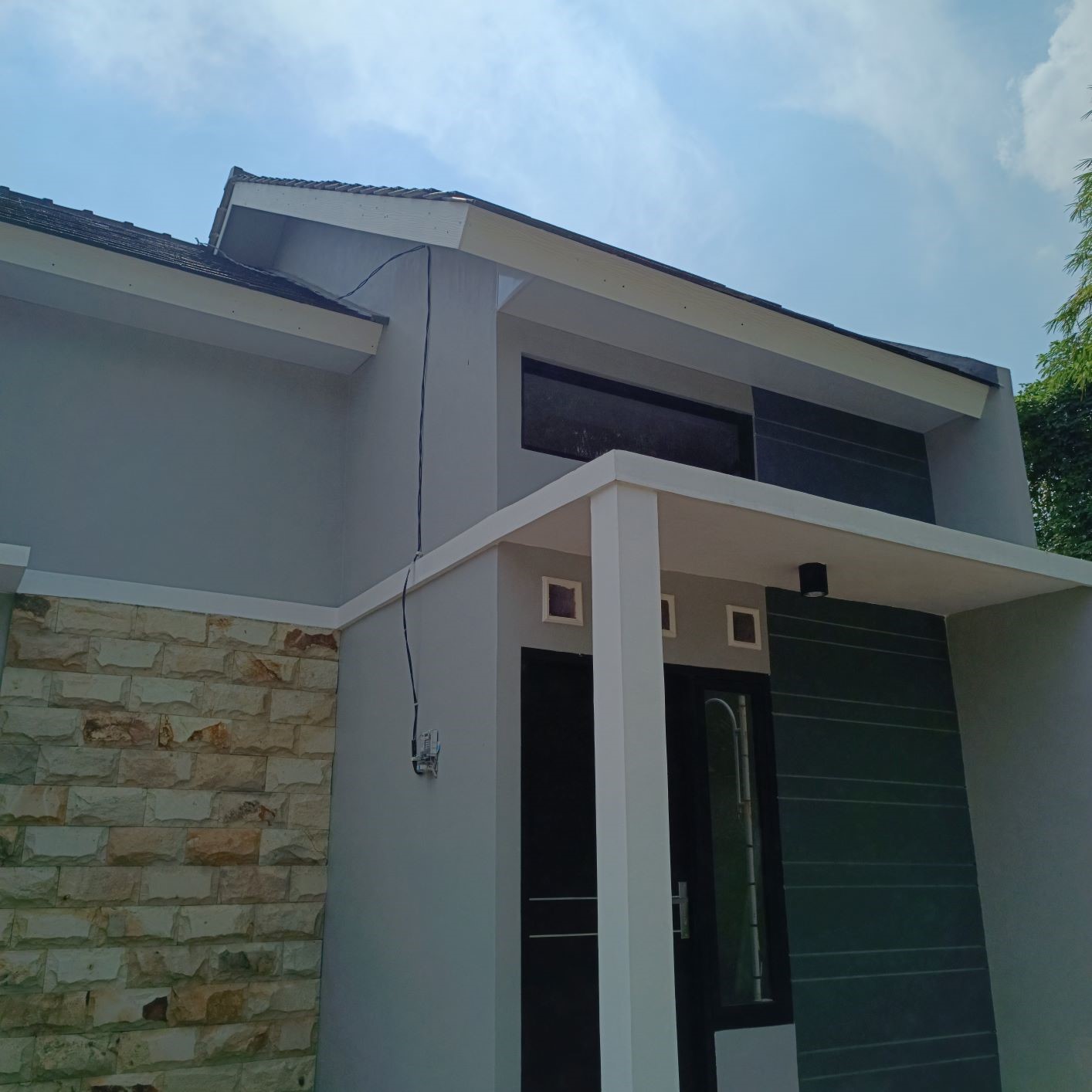 Rumah dengan design modern di Kota Kediri