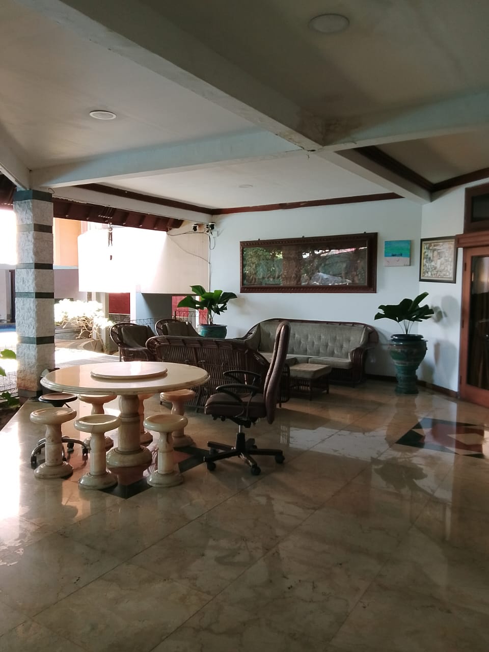 Jual rumah mewah dan nyaman di Petajen Raya 69, Pasar Minggu