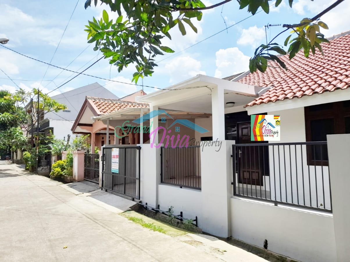 RUMAH DI SURYA MANDALA BEKASI SELATAN