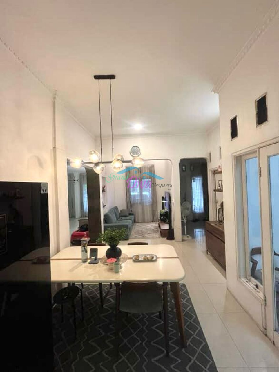 DIJUAL RUMAH DI PERUM TAMAN NAROGONG INDAH HARGA MURAH BANGET