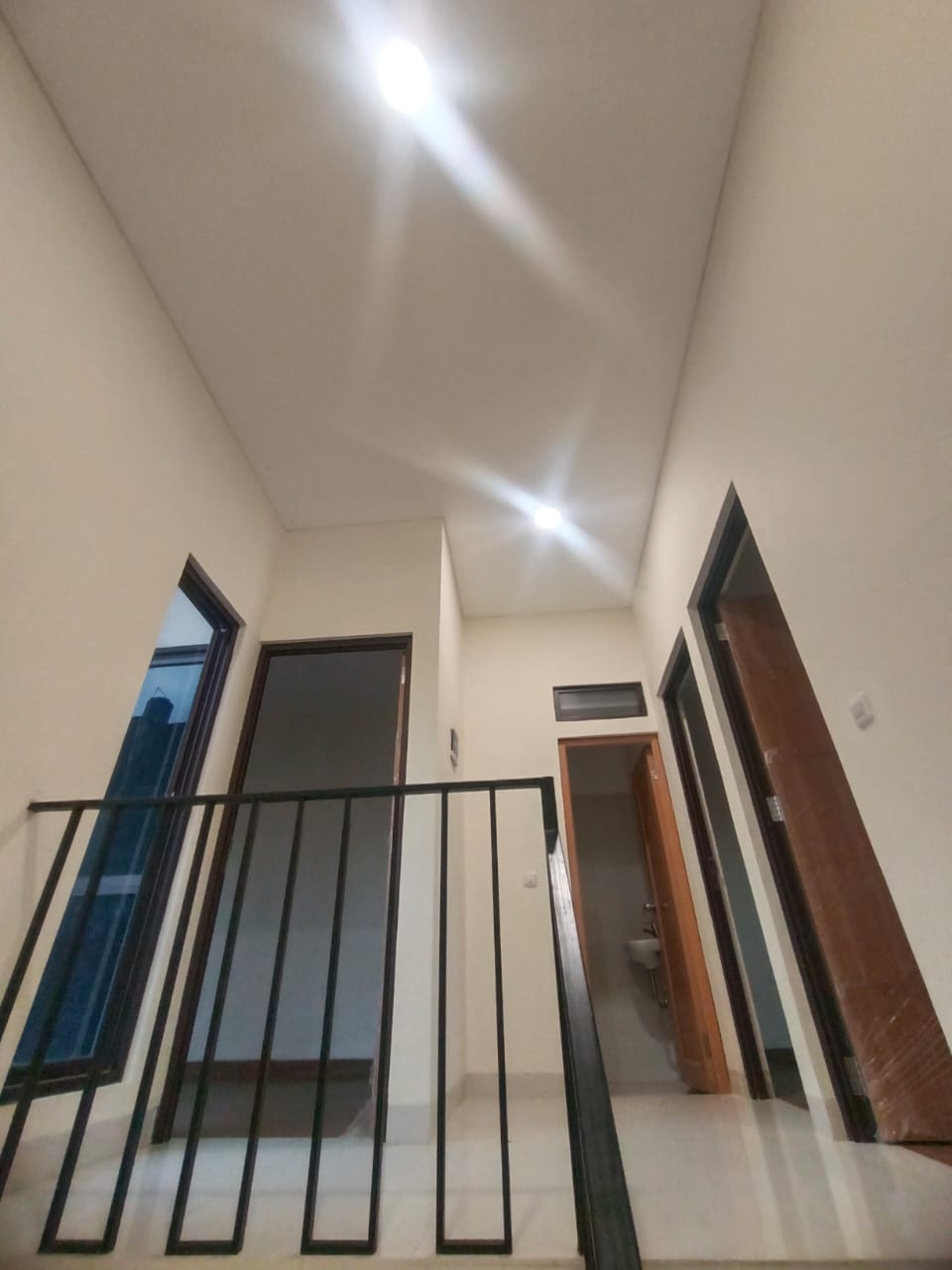 Rumah Modern 2 Lantai Ready Stock Cluster di Cimanggis Depok