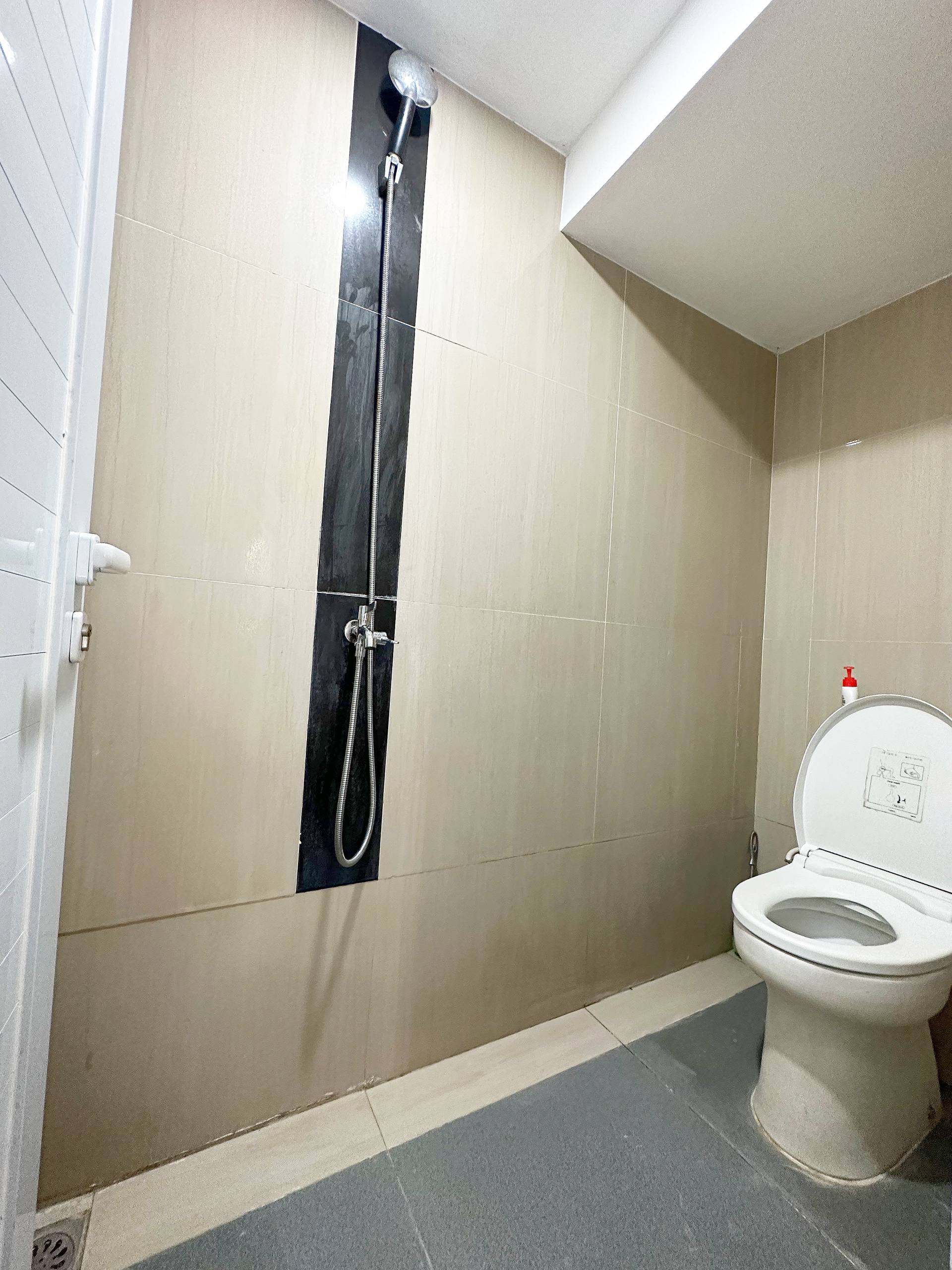 Rumah second posisi hook di Jatirahayu Pondok Melati Bekasi