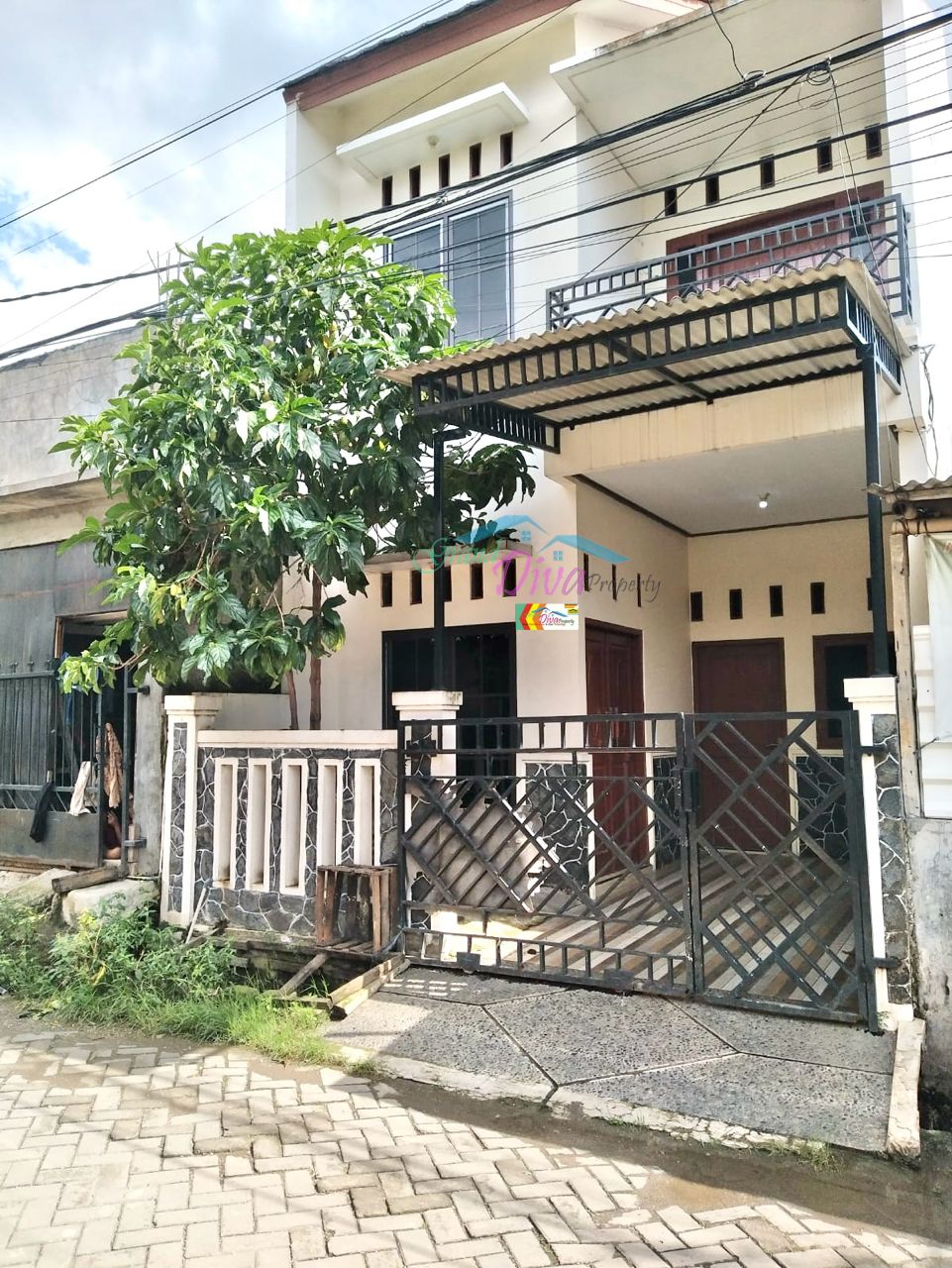 RUMAH 2 LANTAI DI PERUMAHAN DASANA INDAH TANGERANG