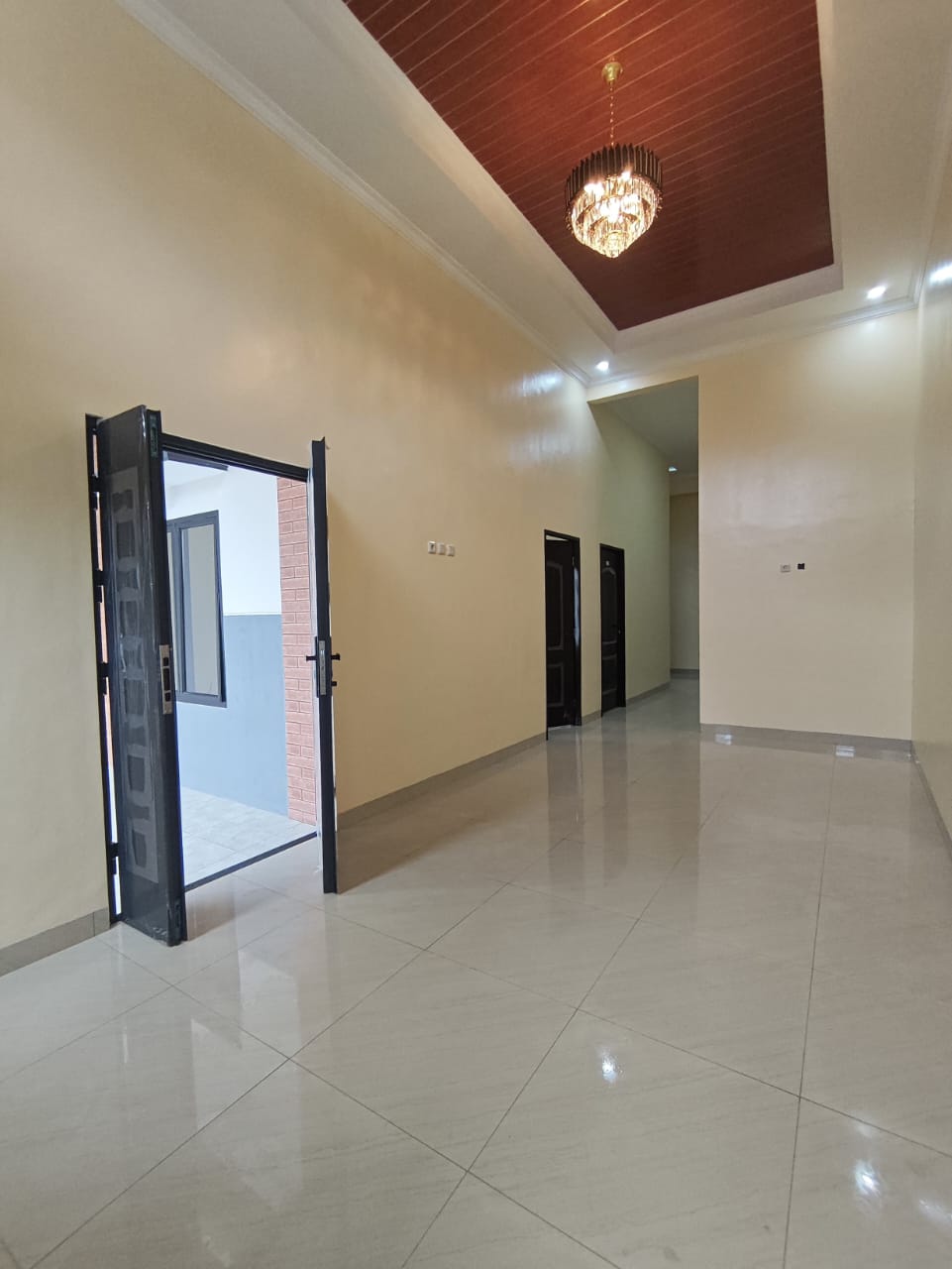 Dijual Rumah dengan Harga Murah Siap Huni di Harapan Indah Bekas