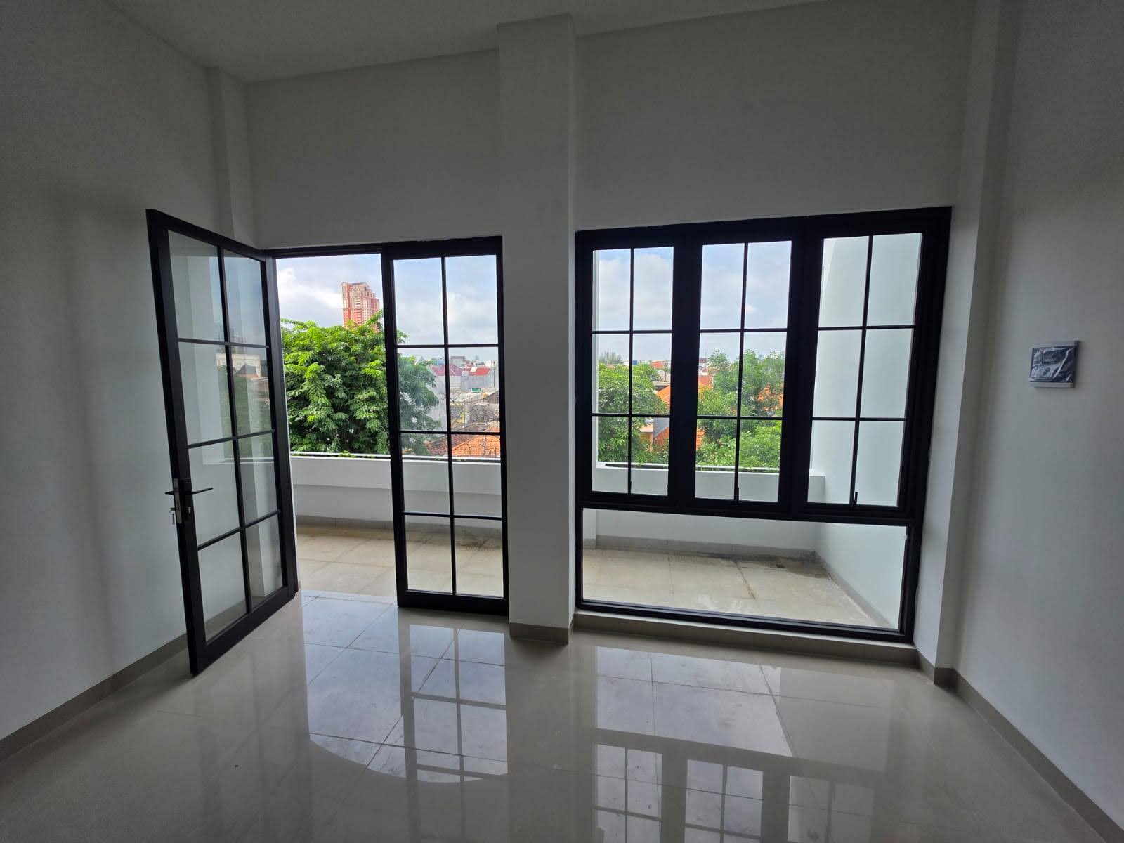 DISEWAKAN RUKO DARMO BARU BARAT, Surabaya 2 jejer, ruko 3 lt