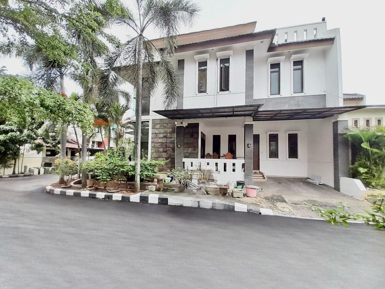 DIJUAL CEPAT RUMAH BAGUS SIAP HUNI DI VILLA JAKASETIA BEKASI