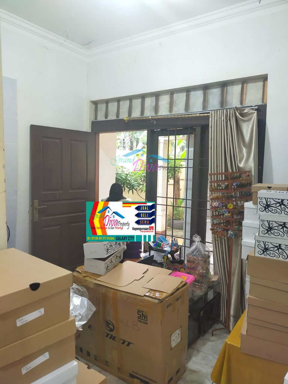 DIJUAL RUMAH POSISI HOEK DI PONDOK PEKAYON INDAH