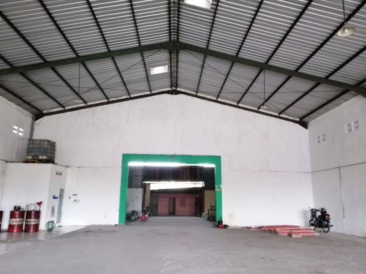 JUAL/SEWA GUDANG RAYA KEPATIHAN, GRESIK nol jalan raya