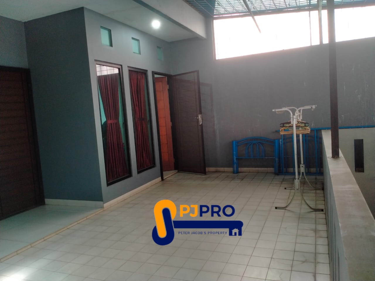 Dijual Rumah Bagus dan Luas di Cluster Harapan Indah Bekasi