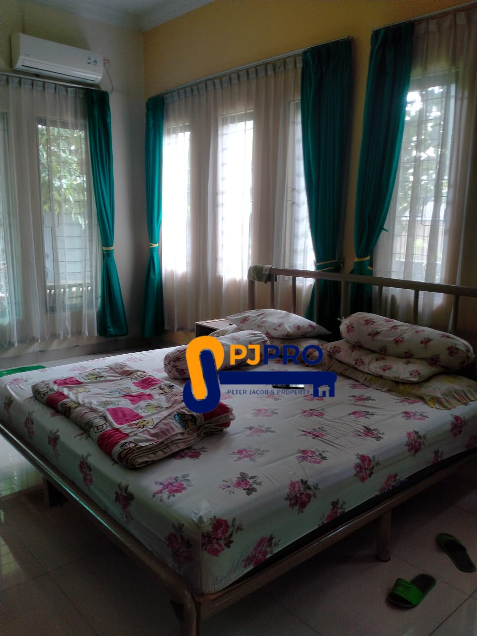 Dijual Rumah Bagus dan Luas di Cluster Harapan Indah Bekasi