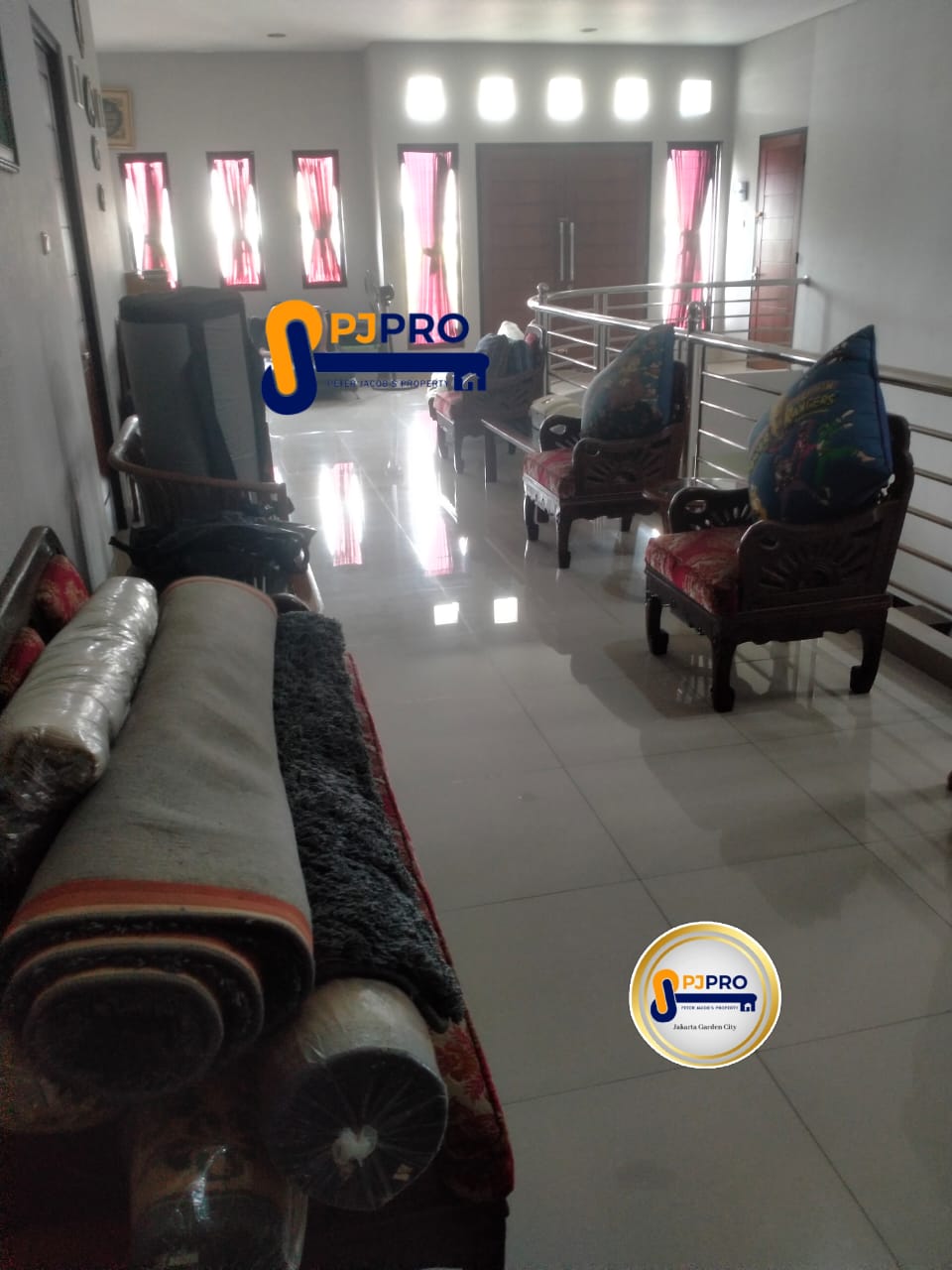 Dijual Rumah Bagus dan Luas di Cluster Harapan Indah Bekasi