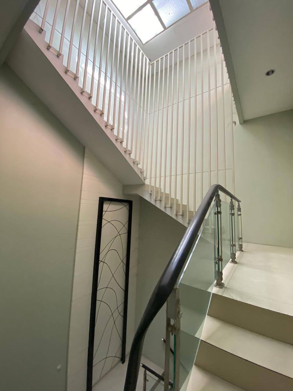 JUAL RUKO NOL JALAN RAYA DARMO PERMAI UTARA Full Furnish