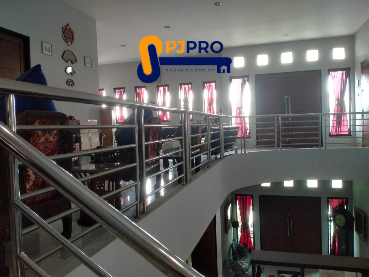 Dijual Rumah Bagus dan Luas di Cluster Harapan Indah Bekasi