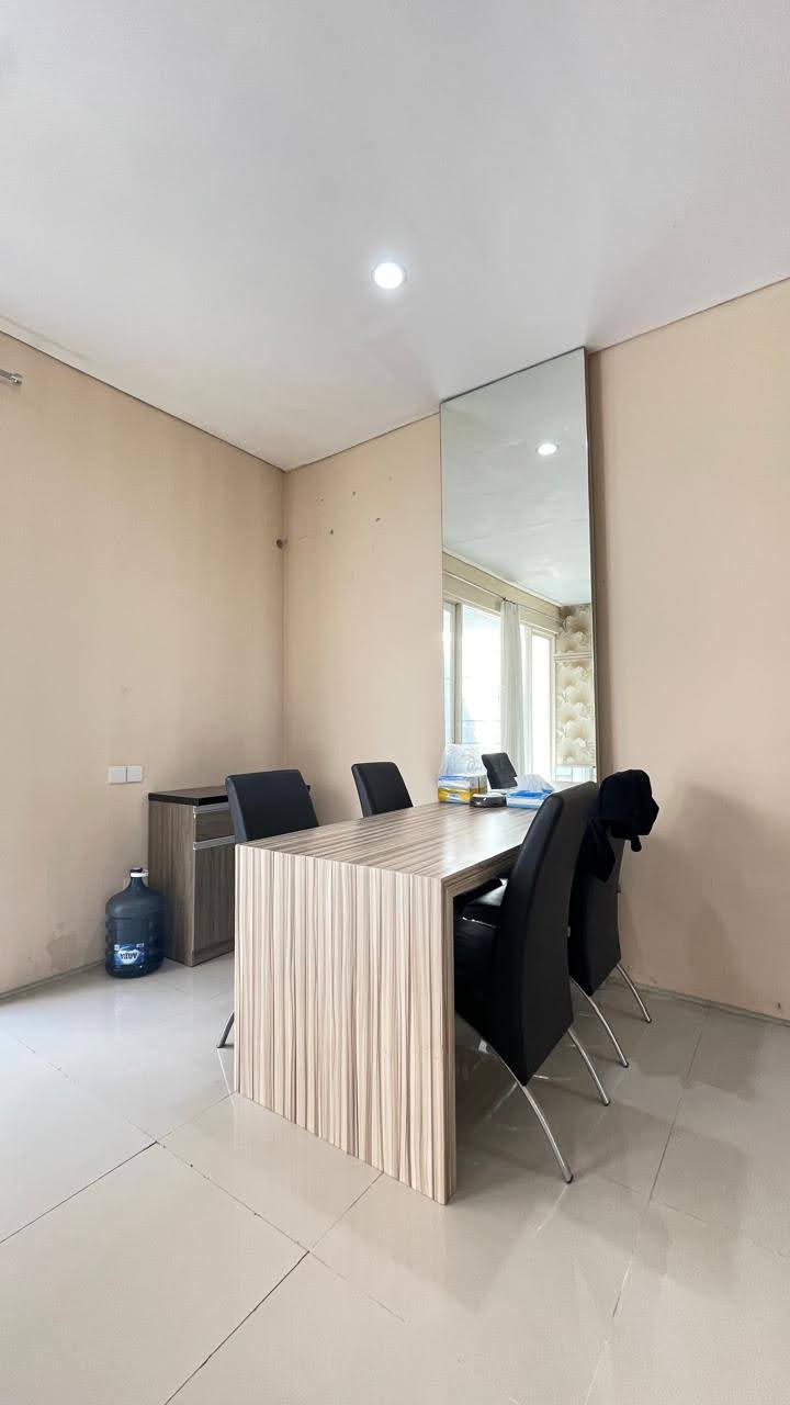 Disewakan Rumah Pelican Hill Citraland Surabaya furnish,