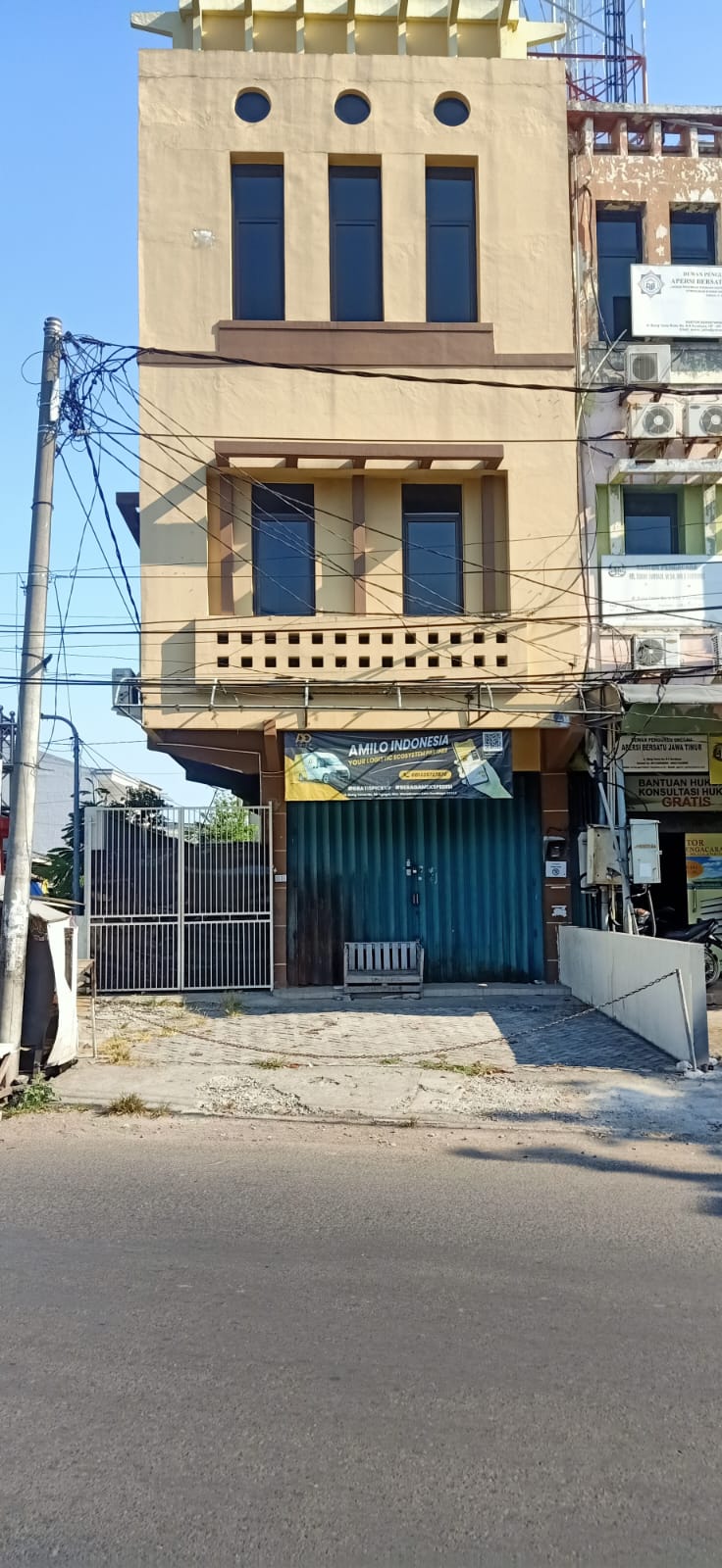 ruko disewakan bung tomo ngagel surabaya