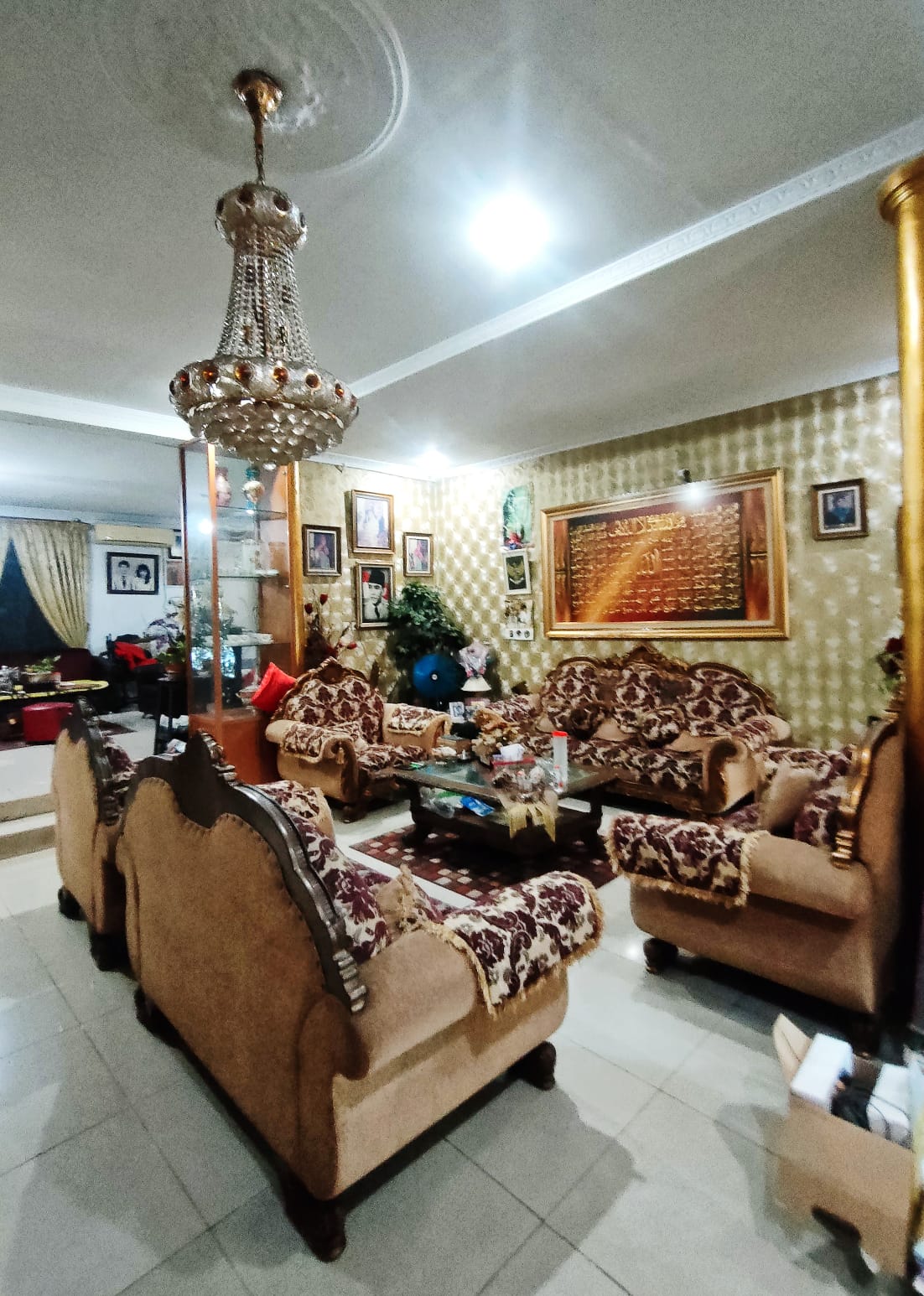 Jual rumah mewah komplek dengan Private Pool di Duren Sawit