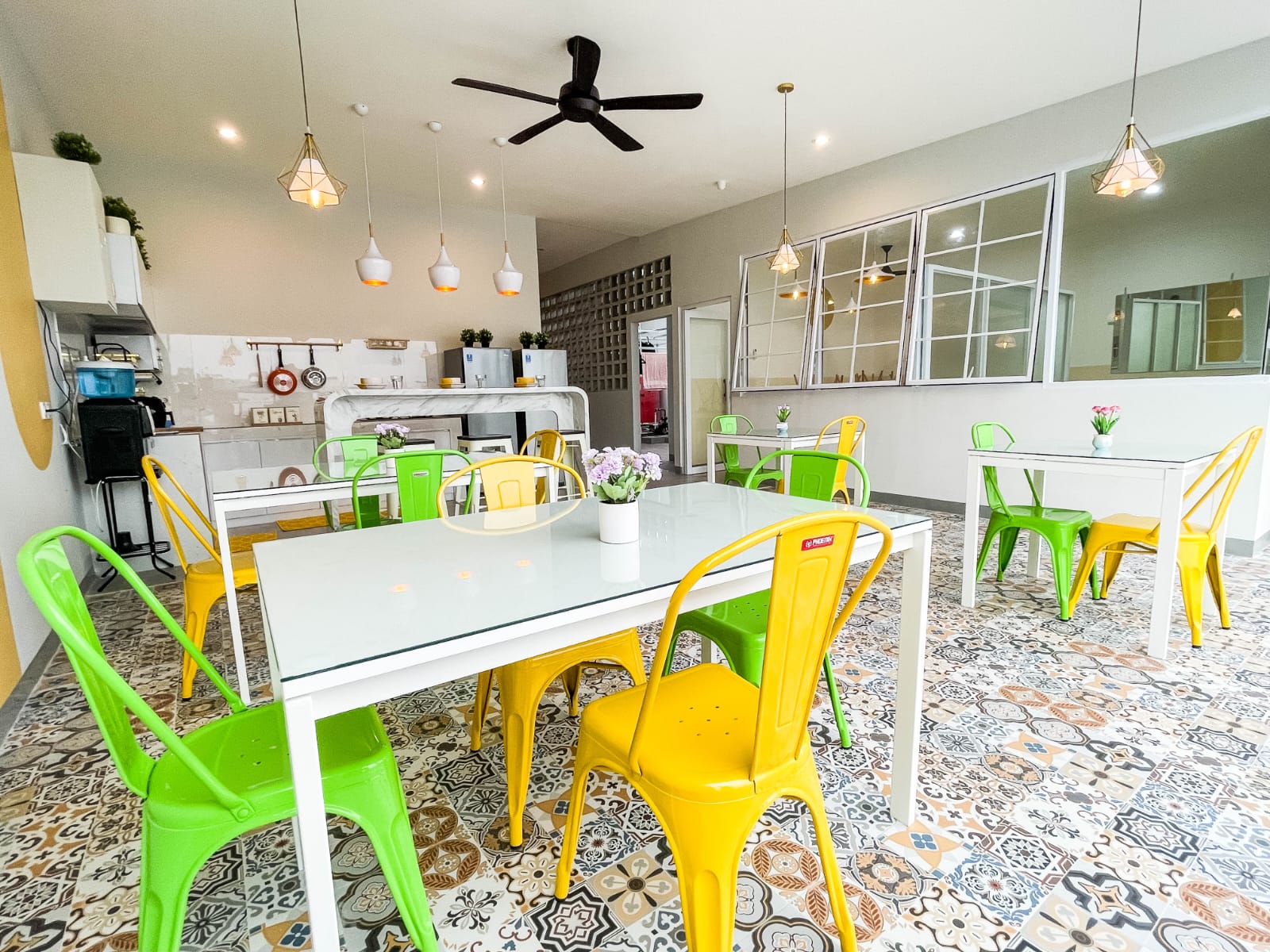 Dijual Rumah Kost di Jl. Mangga Besar, Taman Sari, Jakarta Barat