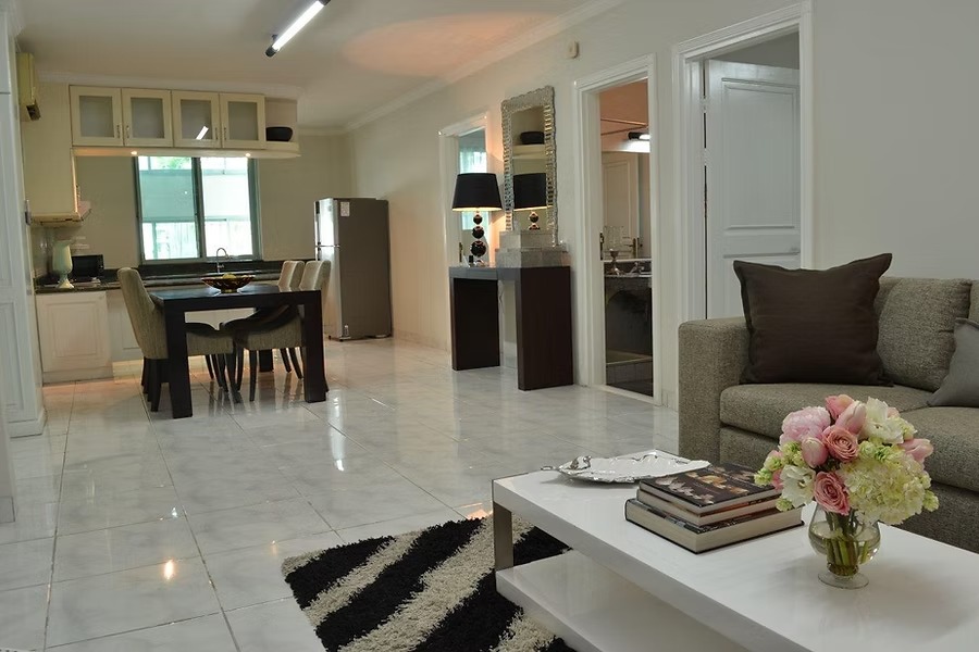 Jual rumah kost dan guest house luas mewah di Menteng, Jak Pus