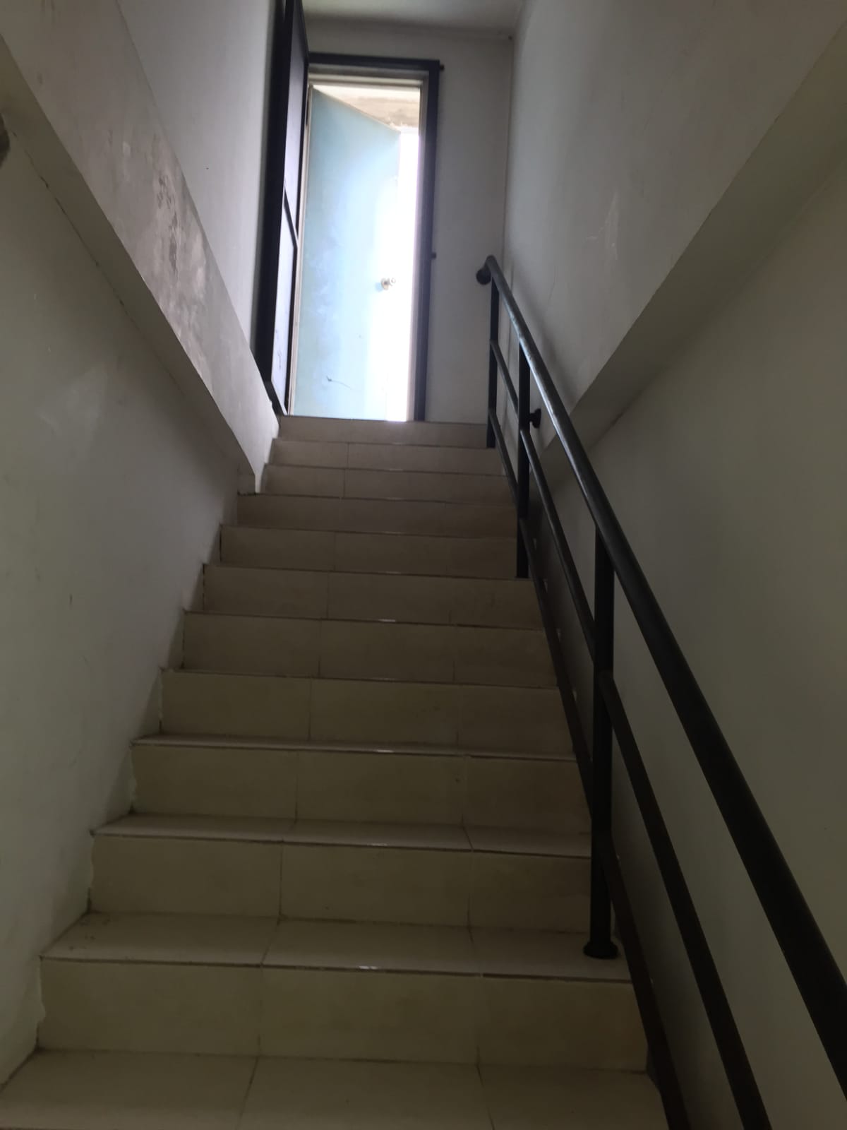 Jual ruko 4 lantai di Pos pengumben, Sukabumi Utara, Kebon Jeruk