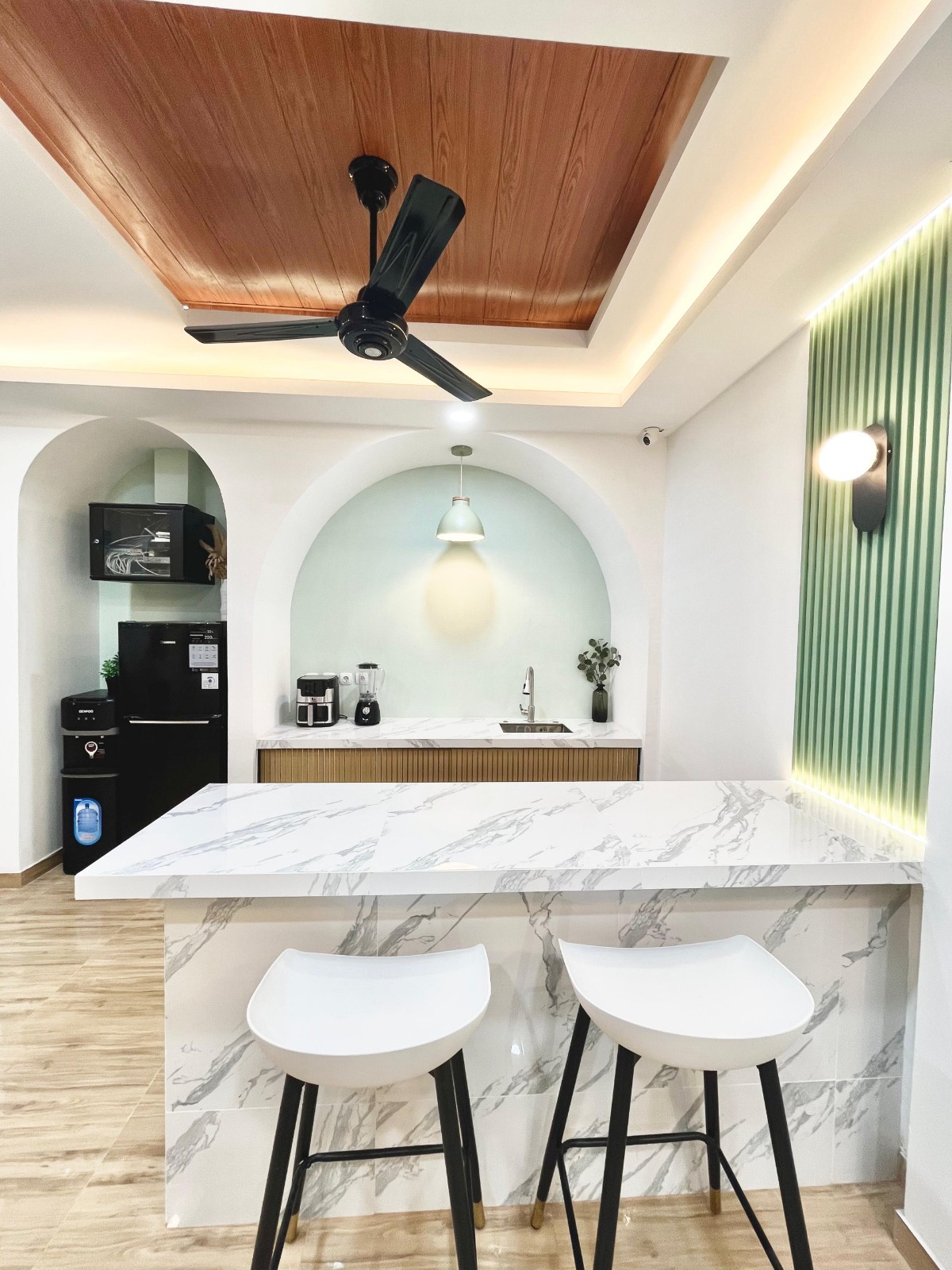 Dijual Rumah Kost di Jl. Hayam Wuruk, Maphar, Jakarta Barat