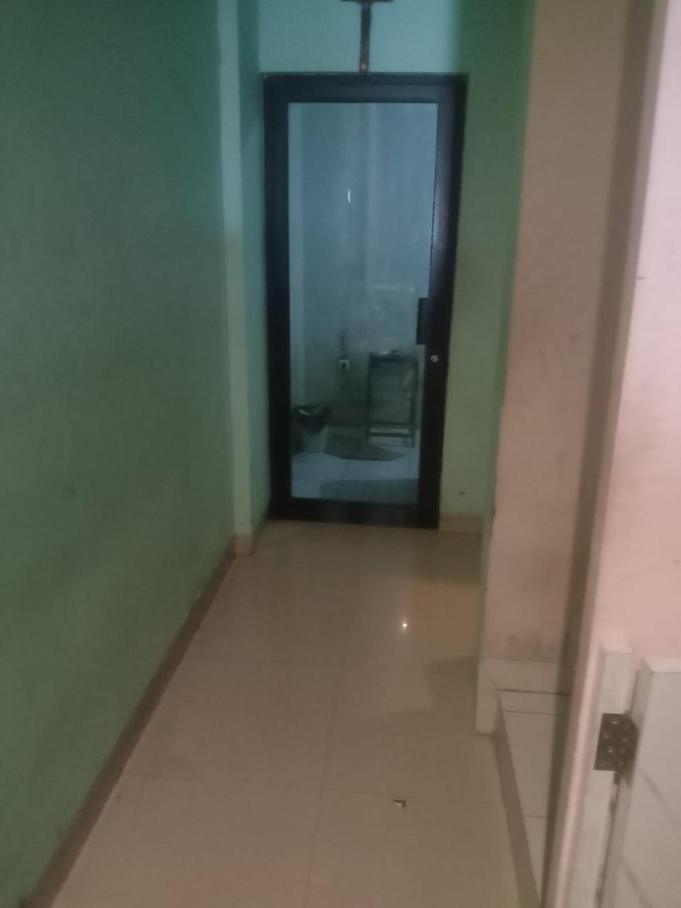 Jual/Sewa ruko komersial siap pakai di Tanjung Duren Utara 4