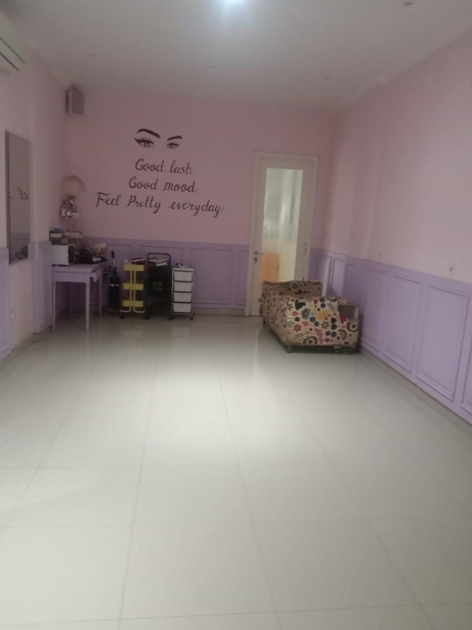 Jual/Sewa ruko komersial siap pakai di Tanjung Duren Utara 4