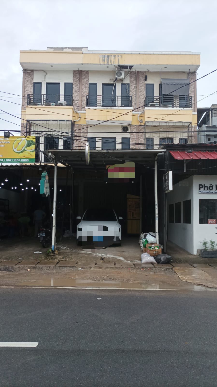 Jual/Sewa ruko komersial siap pakai di Tanjung Duren Utara 4