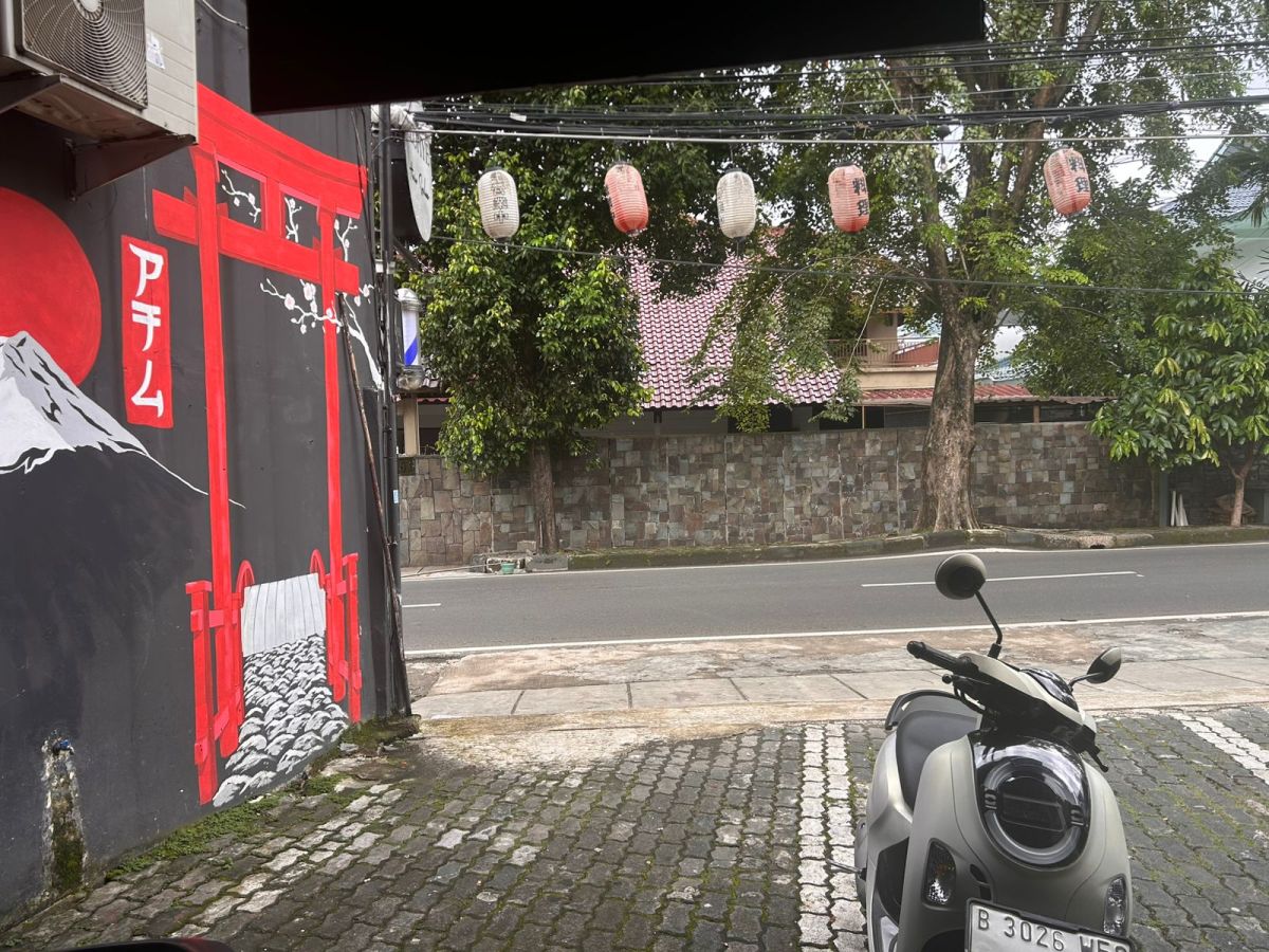 Disewakan Ruang Usaha Lokasi Strategis di Pejaten, Jakarta