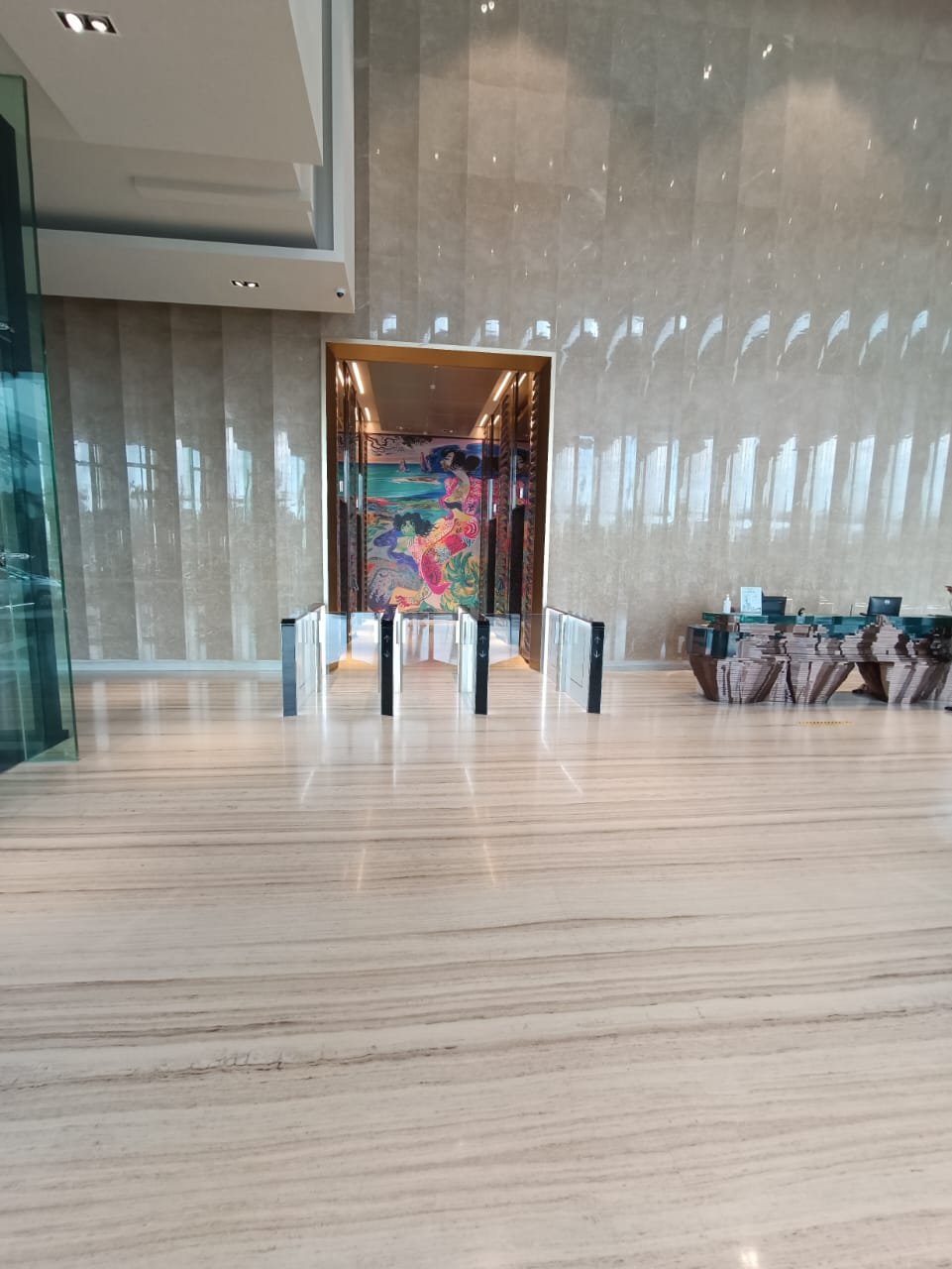 *Jual RUGI OFFICE TOWER CIPUTRA WORLD Lantai 22 Furnish Ciamik