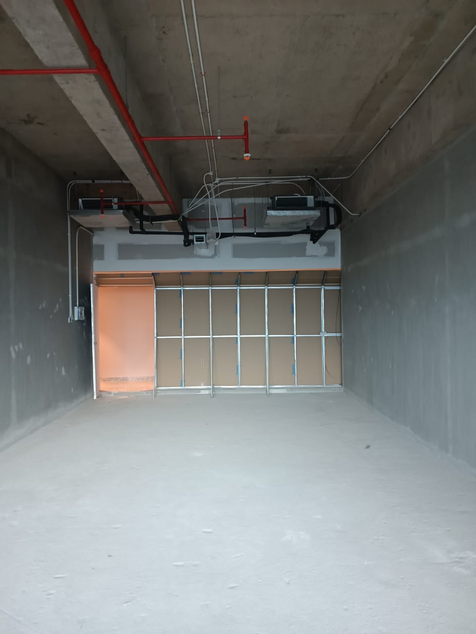 *Jual RUGI OFFICE TOWER CIPUTRA WORLD Lantai 22 Furnish Ciamik