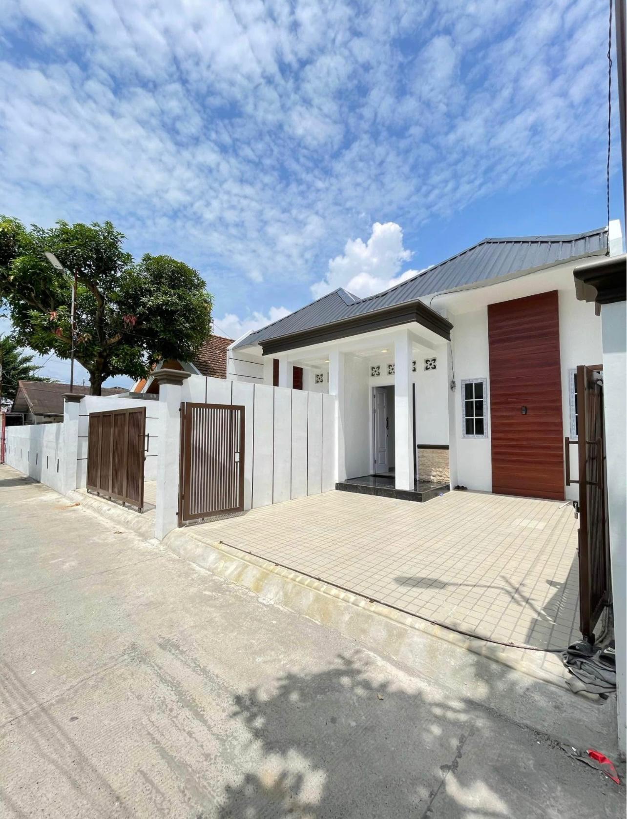 rumah terbaik dengan 3 kamar tidur di medan area