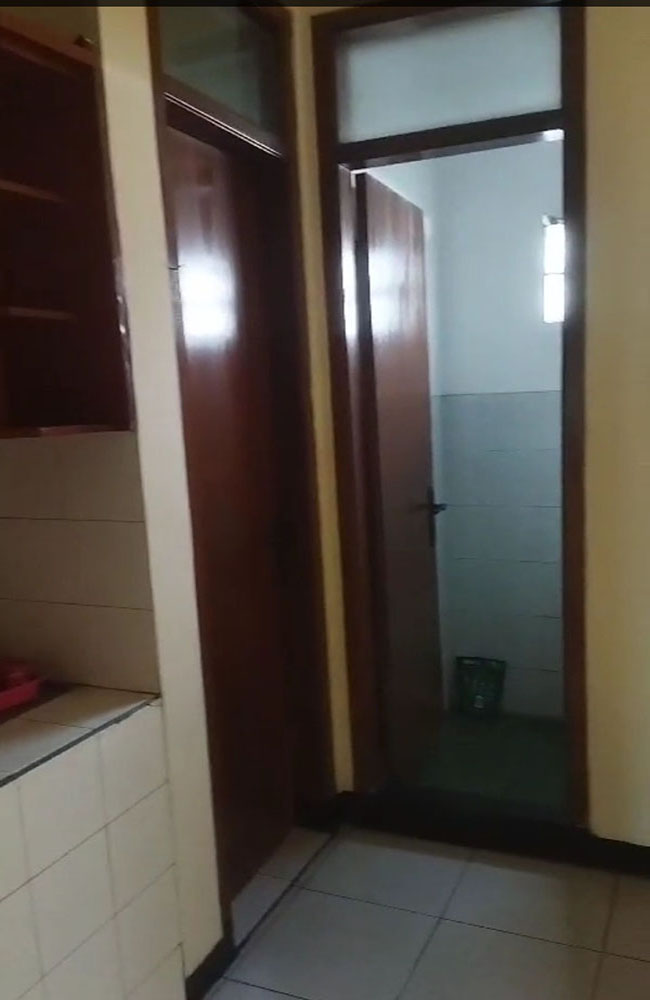 Rumah 3 Kamar Tidur 2 Kamar Mandi Carport di Antapani Bandung