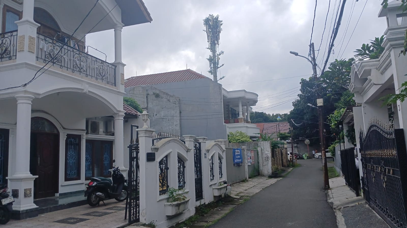 Sewa rumah bisa untuk kantor di Kebayoran Baru, Jak Sel