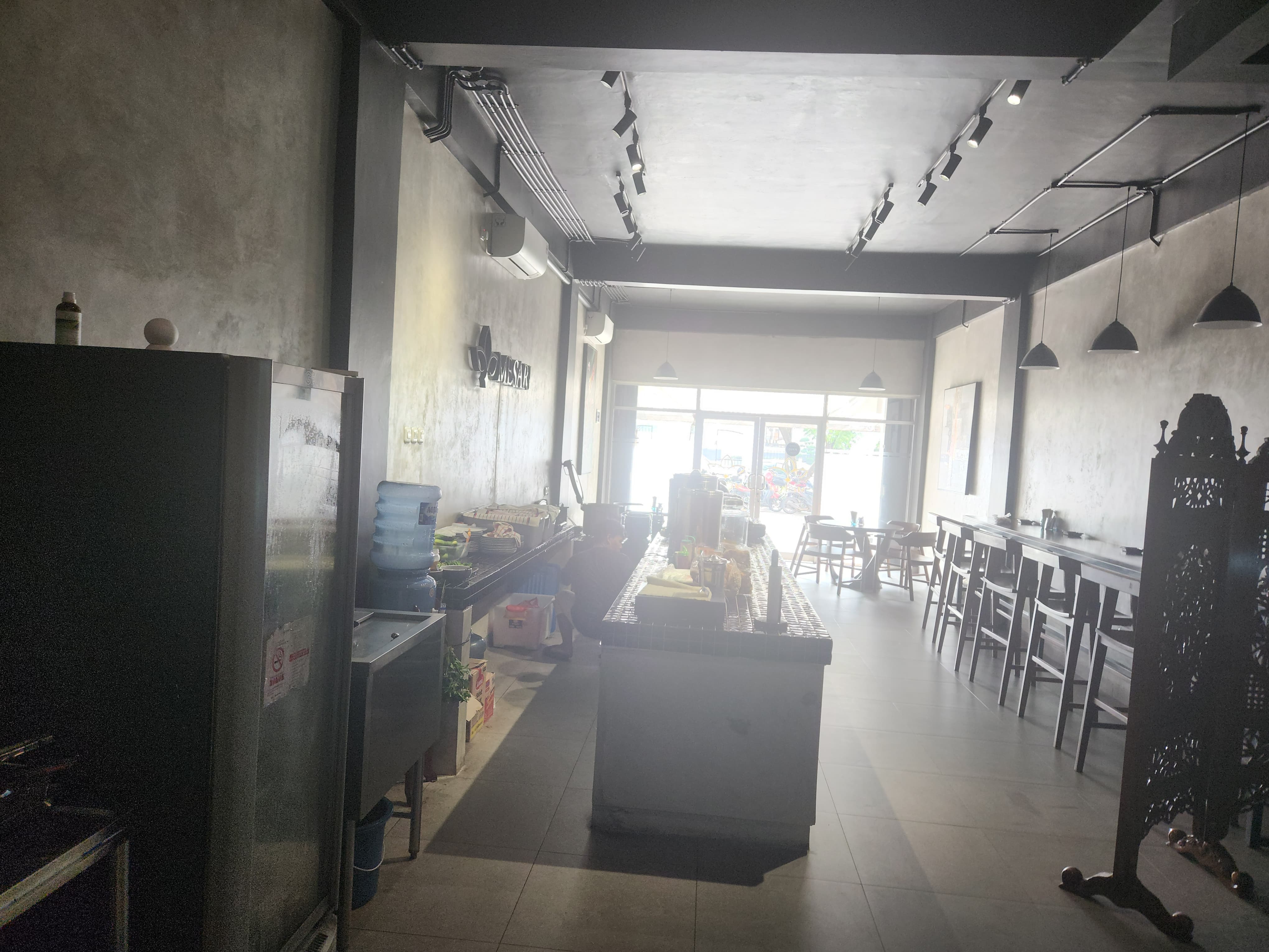 Jual ruko full furnished dan strategis di Bekasi Town Square