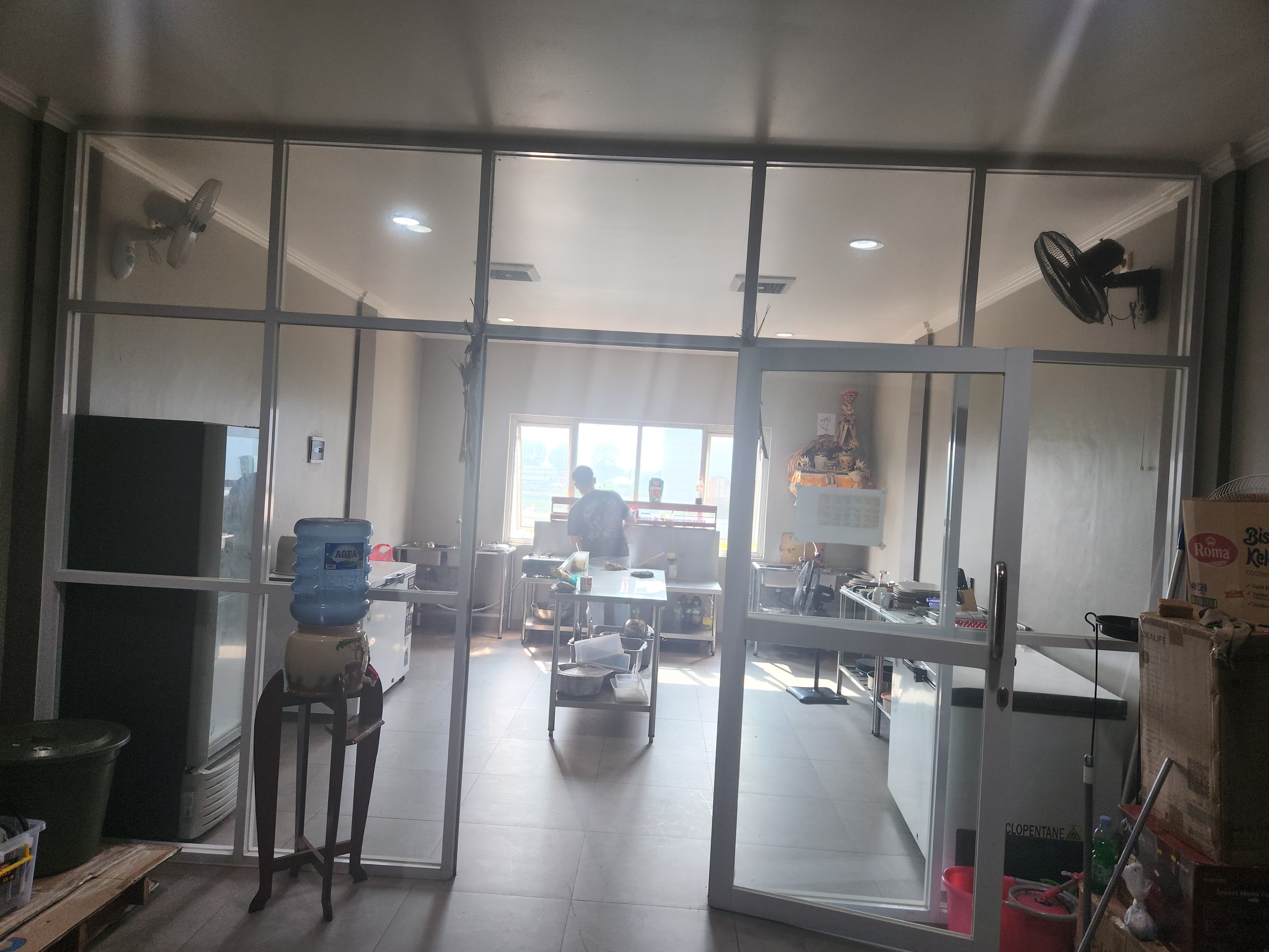 Jual ruko full furnished dan strategis di Bekasi Town Square