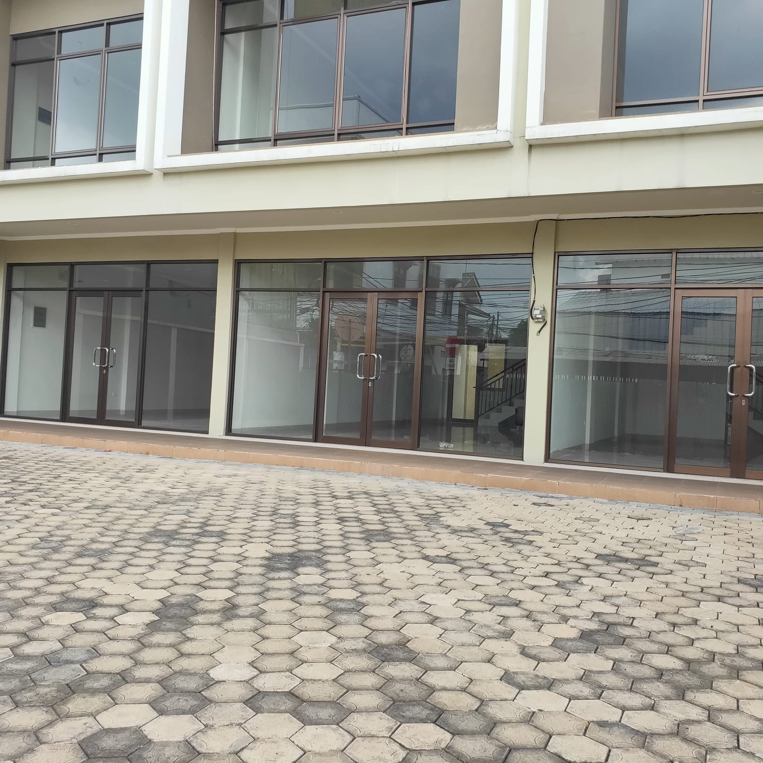 Jual ruko 3 unit gandeng di Jatinegara, Rawa Bunga, Jak Tim